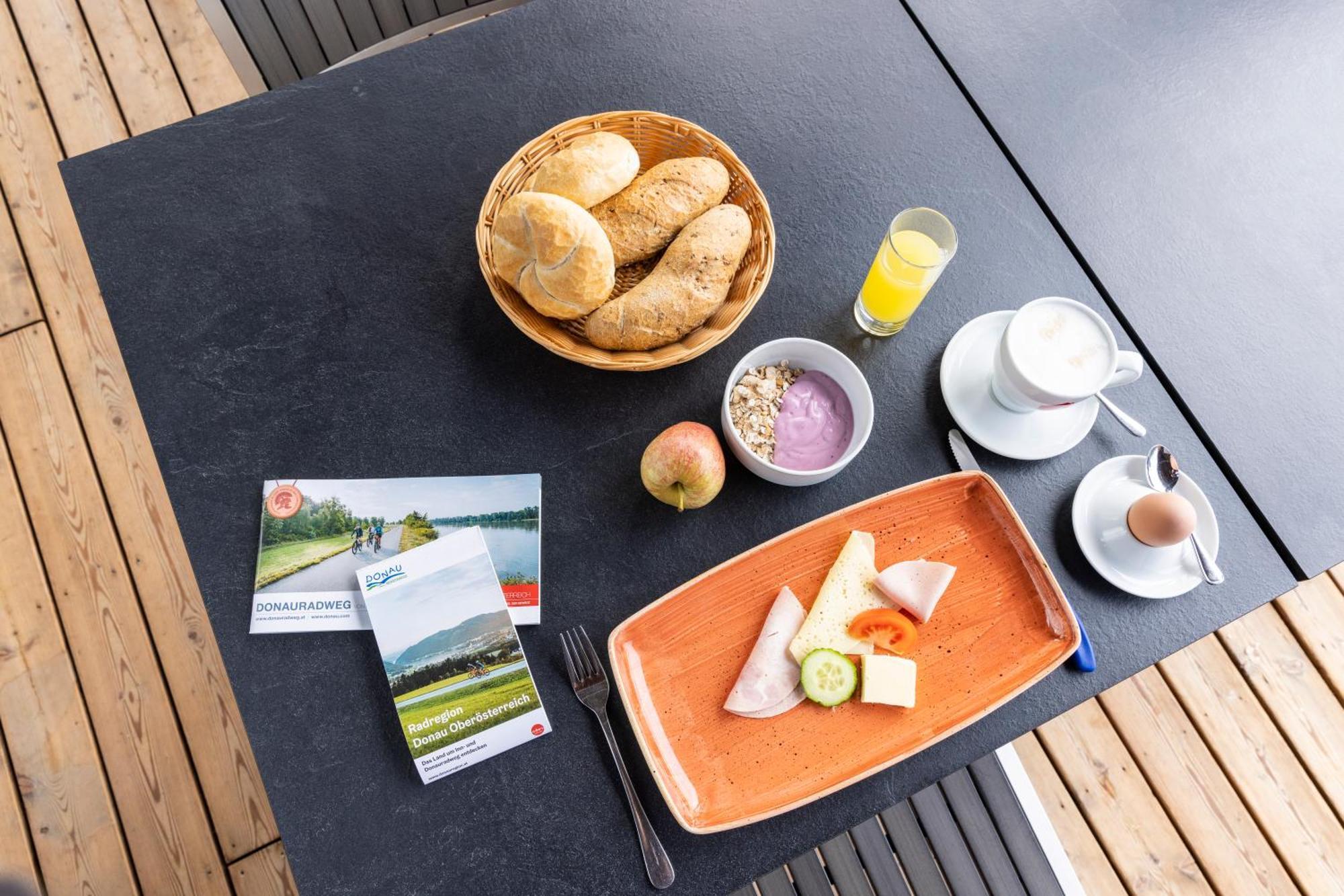 Camping & Pension Au An Der Donau ภายนอก รูปภาพ